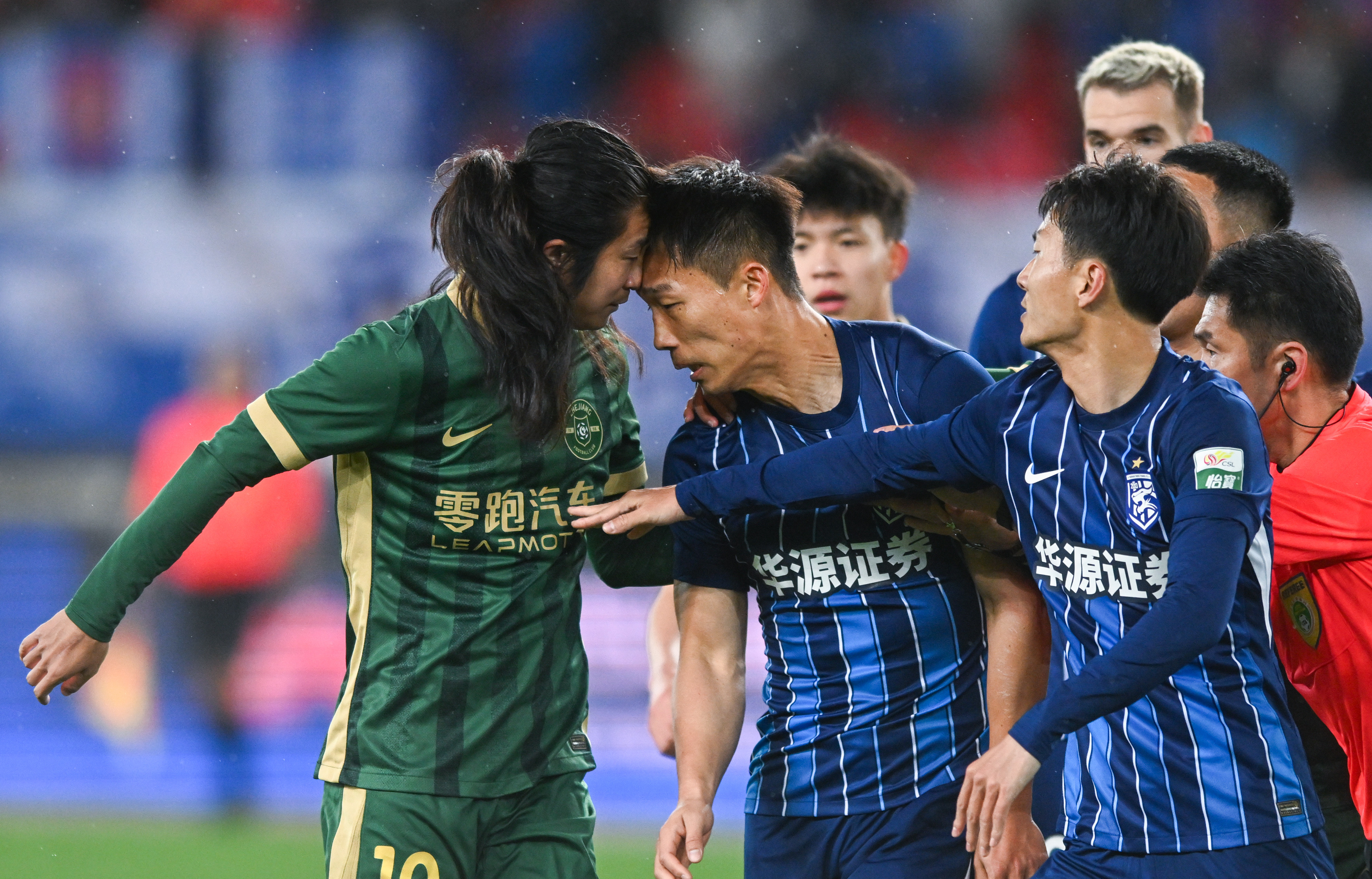 kaiyun体育平台包含亚冠倒计时，武汉三镇转会期再遭质疑，细节引发关注，媒体盛赞，资深球员宣示担当的词条